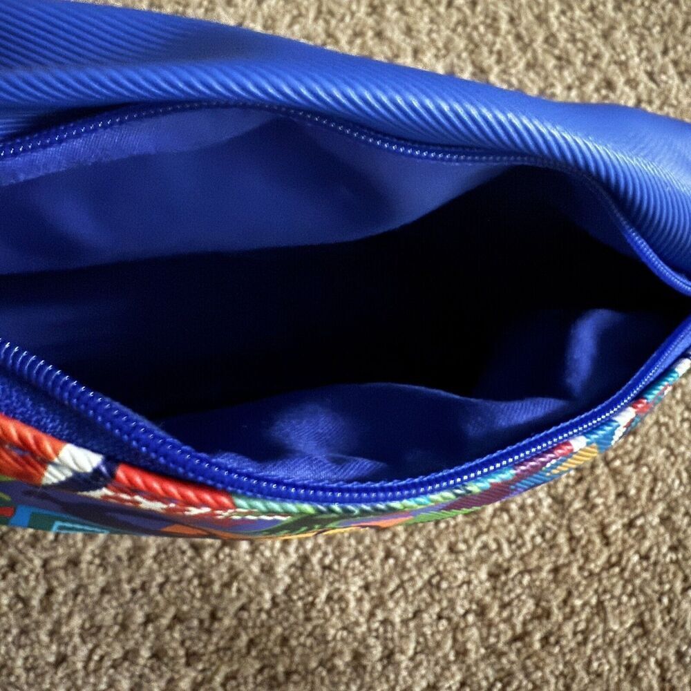 LATAM Airlines Amenity Kit By Paula Barragan Long Haul Business Class Bag Pouch - Picture 4 of 4